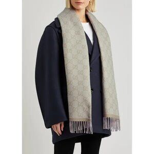 Gucci gg grey/pink reversible wool scarf, 100 % wool